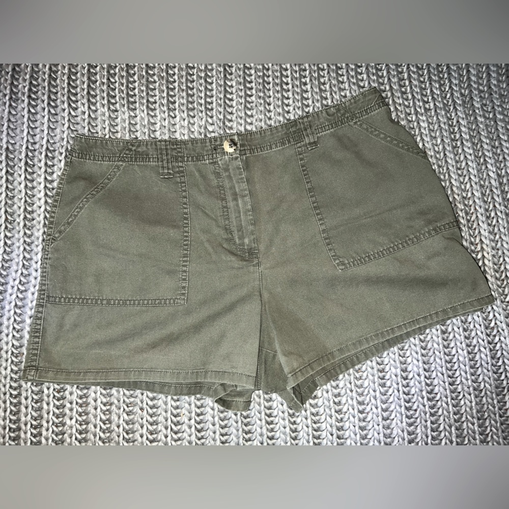 MODA INTERNATIONAL shorts